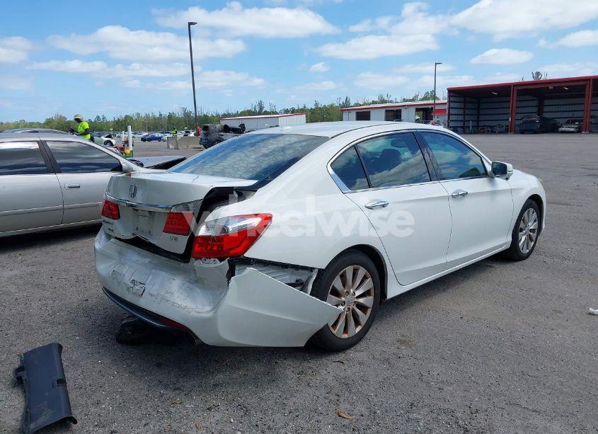 Photo 4 of 2013 Honda Accord EX-L V-6 (VIN 1HGCR3F87DA011628)