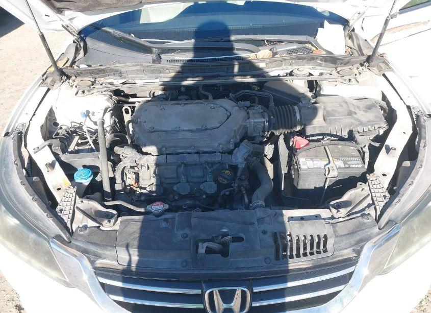 Photo 10 of 2013 Honda Accord EX-L V-6 (VIN 1HGCR3F87DA015226)