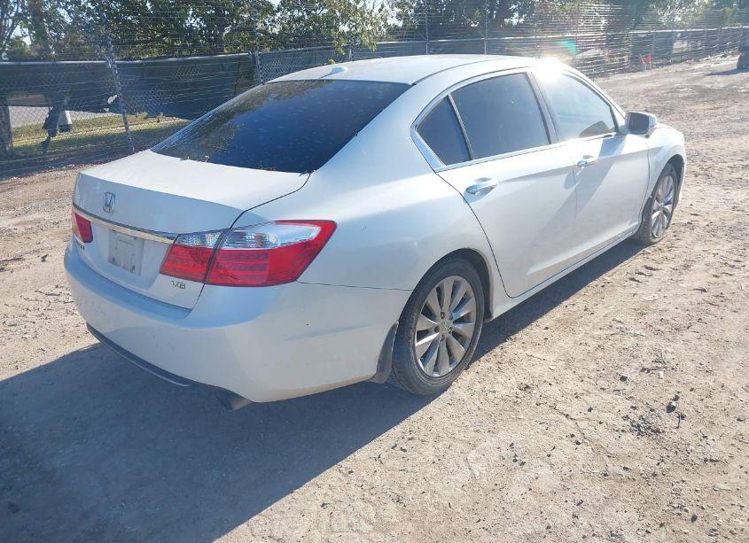 Photo 4 of 2013 Honda Accord EX-L V-6 (VIN 1HGCR3F87DA015226)