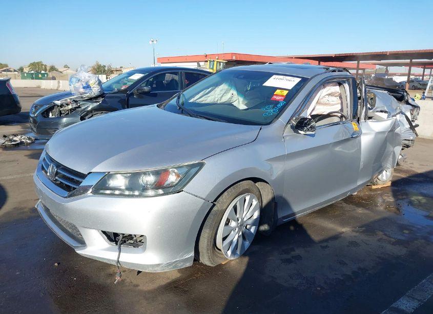 Photo 2 of 2013 Honda Accord EX-L V-6 (VIN 1HGCR3F87DA025111)