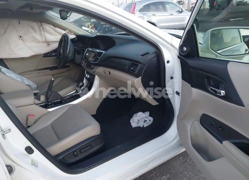 Photo 5 of 2013 Honda Accord EX-L V-6 (VIN 1HGCR3F87DA025447)