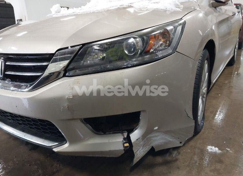 Photo 6 of 2013 Honda Accord EX-L V-6 (VIN 1HGCR3F87DA032351)