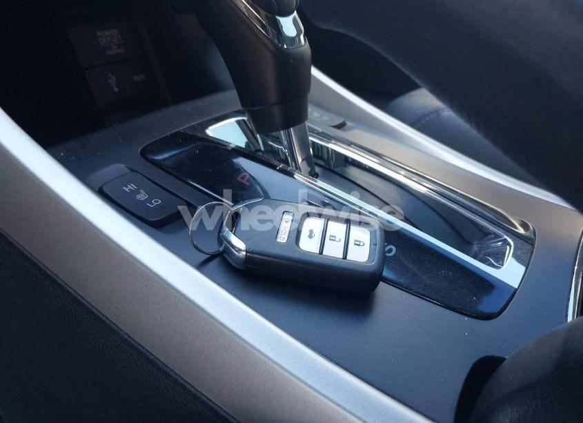 Photo 11 of 2013 Honda Accord EX-L V-6 (VIN 1HGCR3F87DA040028)