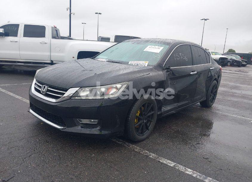 Photo 2 of 2013 Honda Accord EX-L V-6 (VIN 1HGCR3F87DA040028)