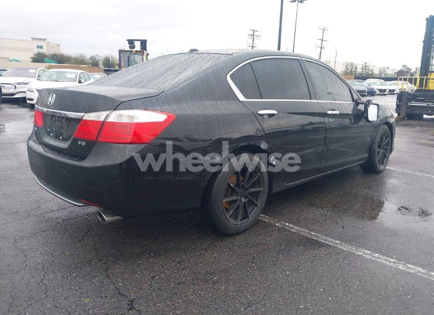 Photo 4 of 2013 Honda Accord EX-L V-6 (VIN 1HGCR3F87DA040028)