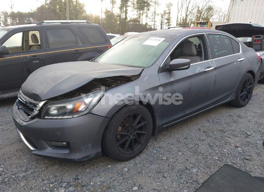 Photo 2 of 2014 Honda Accord EX-L V-6 (VIN 1HGCR3F87EA000548)