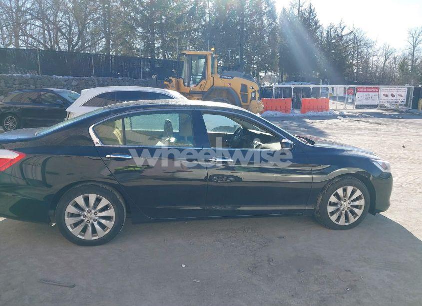 Photo 13 of 2014 Honda Accord EX-L V-6 (VIN 1HGCR3F87EA027961)