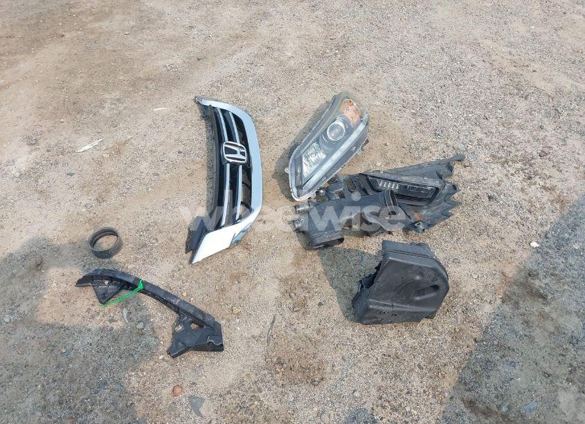 Photo 12 of 2015 Honda Accord EX-L V-6 (VIN 1HGCR3F87FA000549)