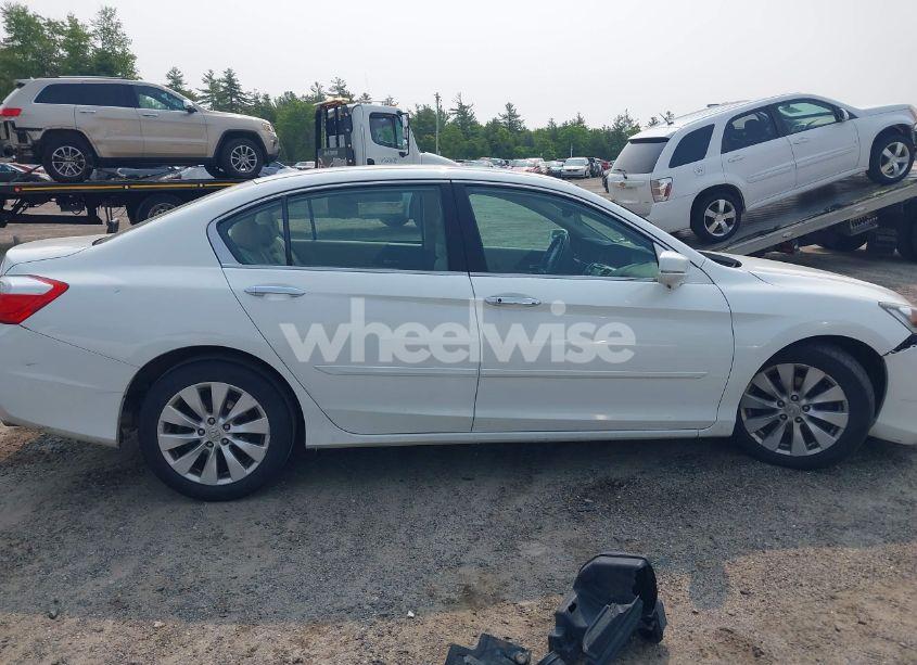 Photo 14 of 2015 Honda Accord EX-L V-6 (VIN 1HGCR3F87FA000549)
