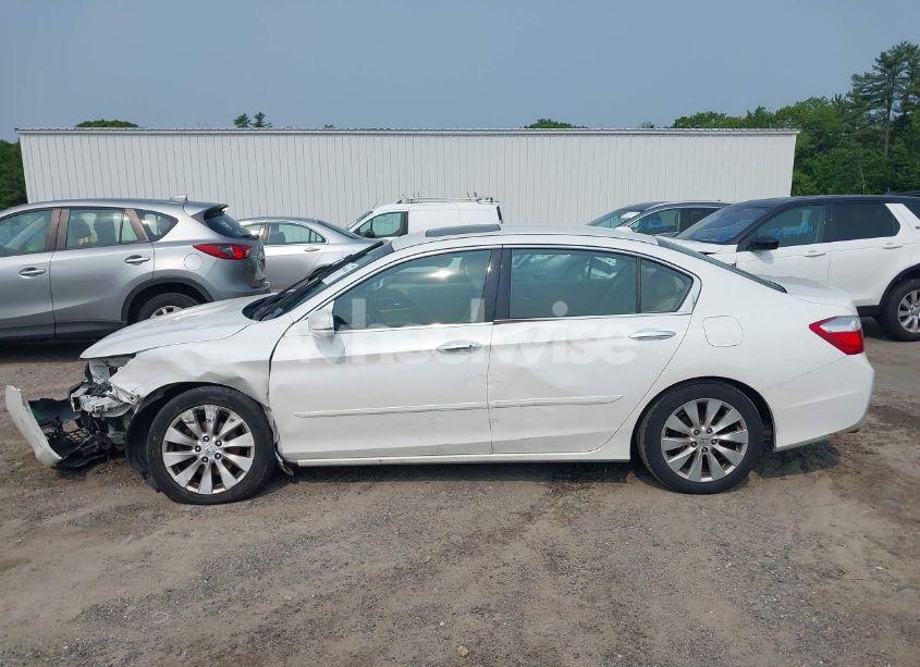 Photo 15 of 2015 Honda Accord EX-L V-6 (VIN 1HGCR3F87FA000549)