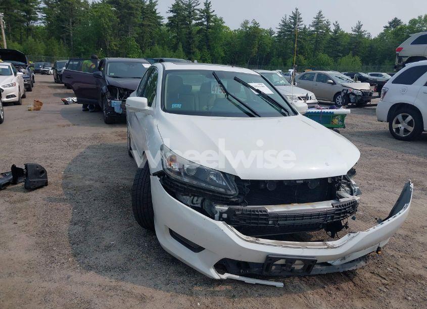 Photo 18 of 2015 Honda Accord EX-L V-6 (VIN 1HGCR3F87FA000549)