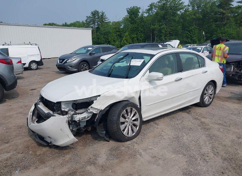 Photo 2 of 2015 Honda Accord EX-L V-6 (VIN 1HGCR3F87FA000549)