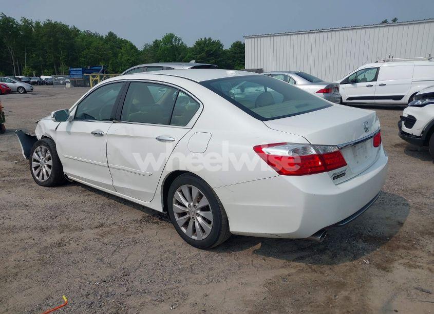 Photo 3 of 2015 Honda Accord EX-L V-6 (VIN 1HGCR3F87FA000549)