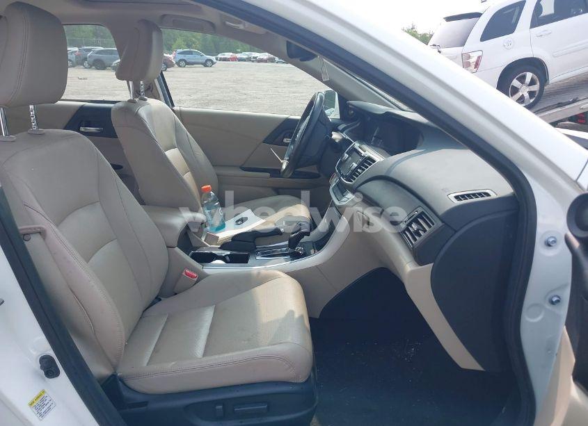 Photo 5 of 2015 Honda Accord EX-L V-6 (VIN 1HGCR3F87FA000549)