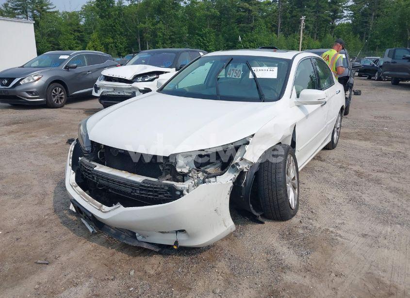 Photo 6 of 2015 Honda Accord EX-L V-6 (VIN 1HGCR3F87FA000549)