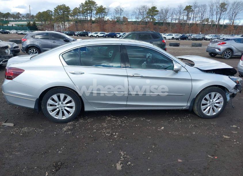 Photo 13 of 2015 Honda Accord EX-L V-6 (VIN 1HGCR3F87FA014273)