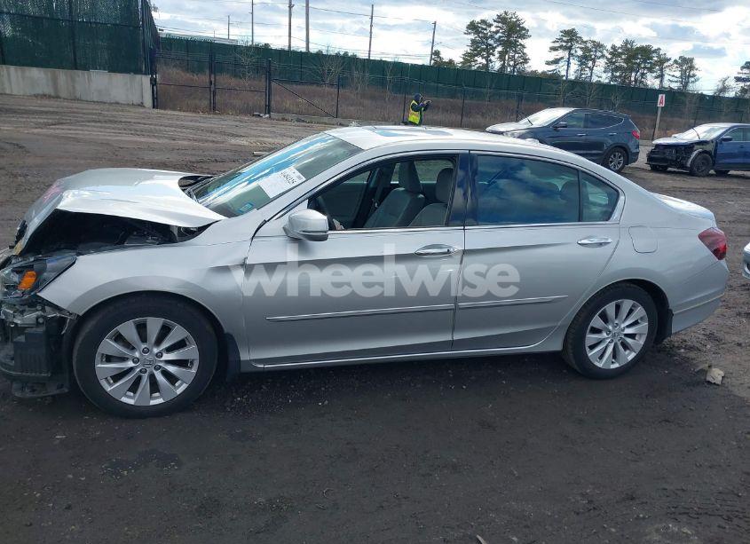 Photo 14 of 2015 Honda Accord EX-L V-6 (VIN 1HGCR3F87FA014273)