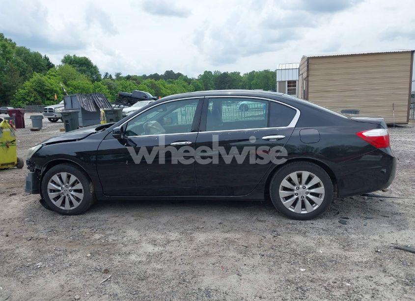 Photo 15 of 2015 Honda Accord EX-L V-6 (VIN 1HGCR3F87FA033521)