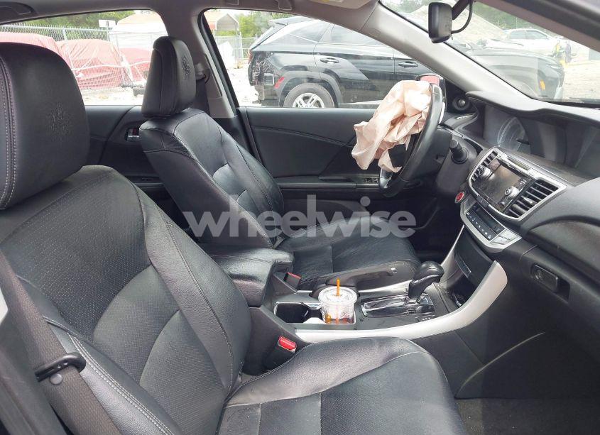 Photo 5 of 2015 Honda Accord EX-L V-6 (VIN 1HGCR3F87FA033521)