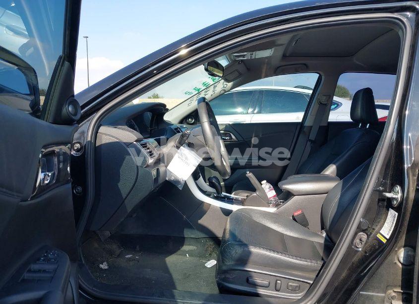 Photo 5 of 2016 Honda Accord EX-L V-6 (VIN 1HGCR3F87GA021788)