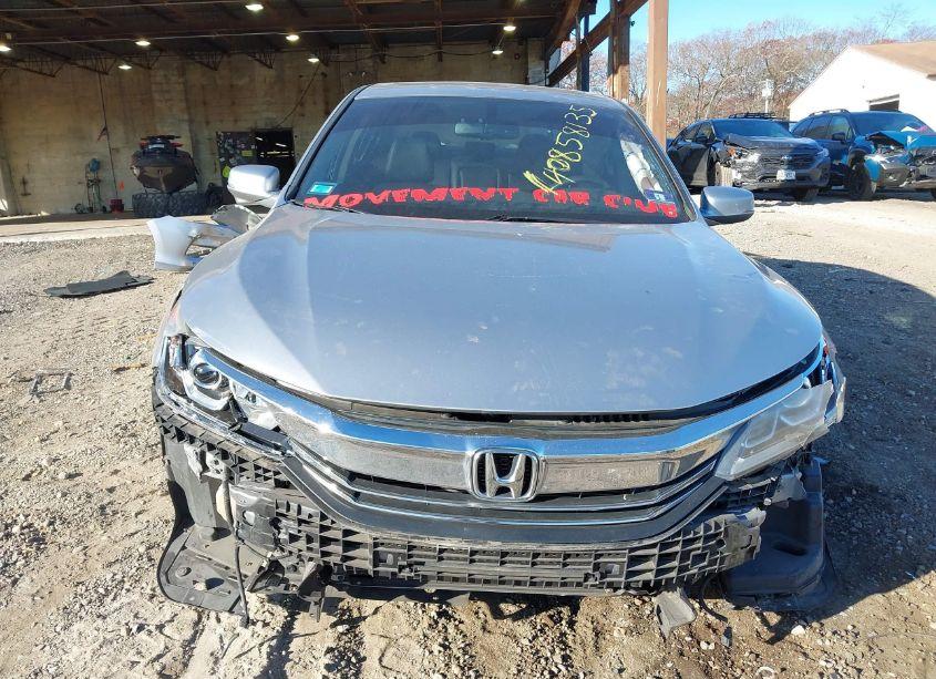 Photo 12 of 2017 Honda Accord EX-L V6 (VIN 1HGCR3F87HA037975)