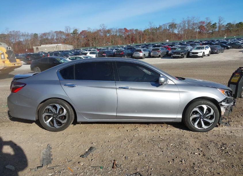 Photo 13 of 2017 Honda Accord EX-L V6 (VIN 1HGCR3F87HA037975)