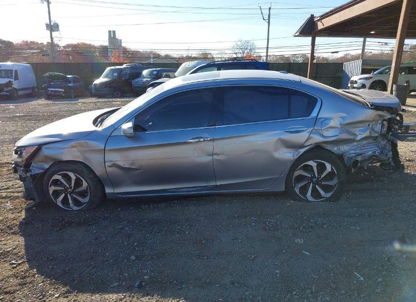 Photo 14 of 2017 Honda Accord EX-L V6 (VIN 1HGCR3F87HA037975)