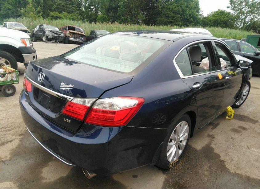 Photo 4 of 2013 Honda Accord EX-L V-6 (VIN 1HGCR3F88DA027448)