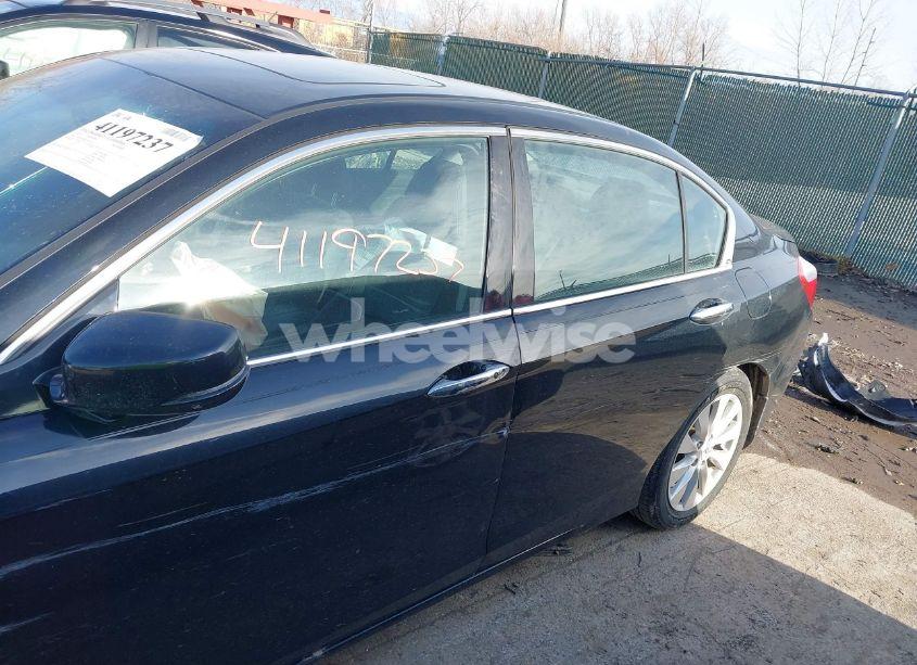 Photo 14 of 2013 Honda Accord EX-L V-6 (VIN 1HGCR3F88DA045416)