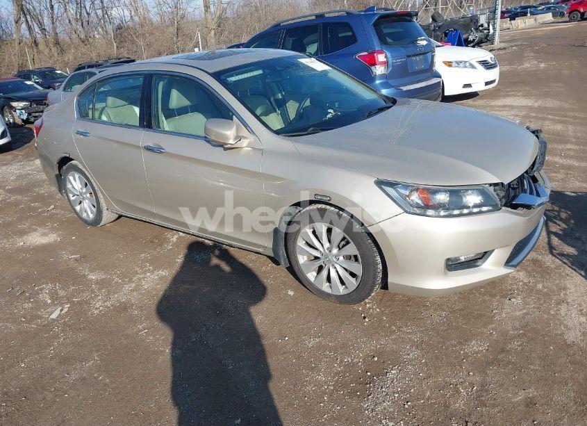 2014 Honda Accord EX-L V-6 (VIN 1HGCR3F88EA024387) main photo