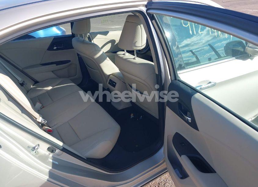 Photo 8 of 2014 Honda Accord EX-L V-6 (VIN 1HGCR3F88EA024387)