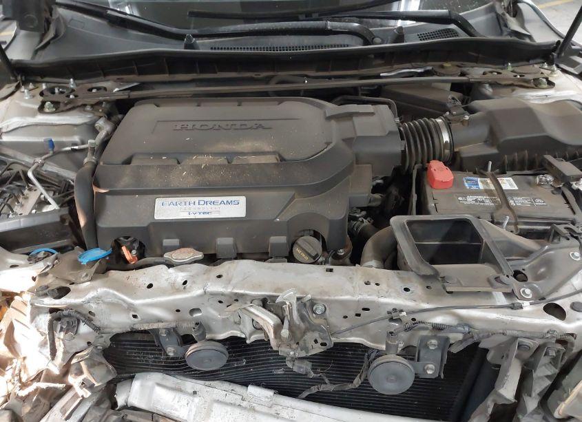 Photo 10 of 2015 Honda Accord EX-L V-6 (VIN 1HGCR3F88FA019756)