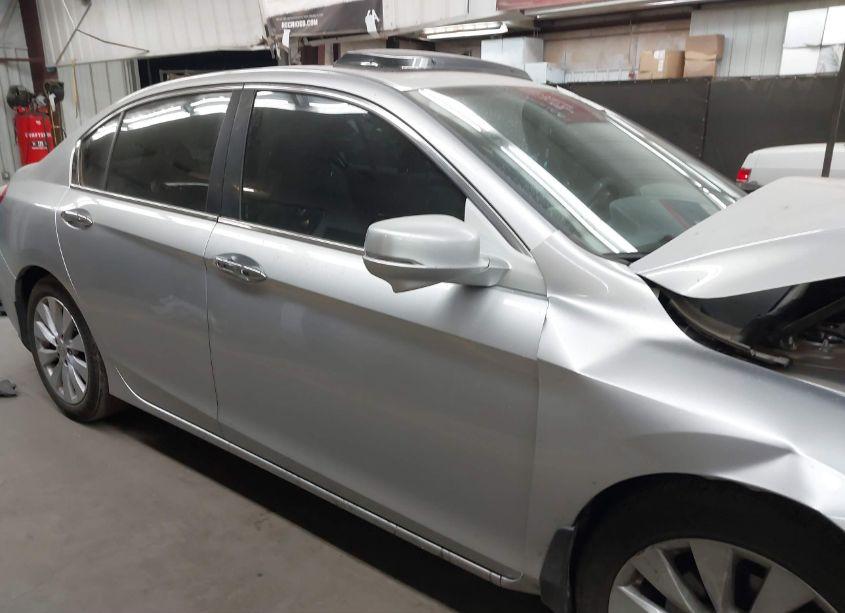 Photo 14 of 2015 Honda Accord EX-L V-6 (VIN 1HGCR3F88FA019756)