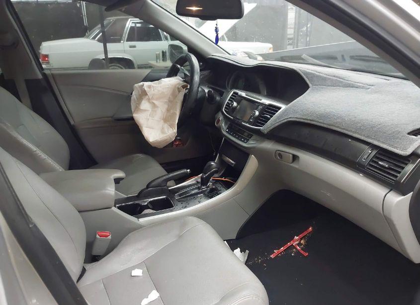 Photo 5 of 2015 Honda Accord EX-L V-6 (VIN 1HGCR3F88FA019756)