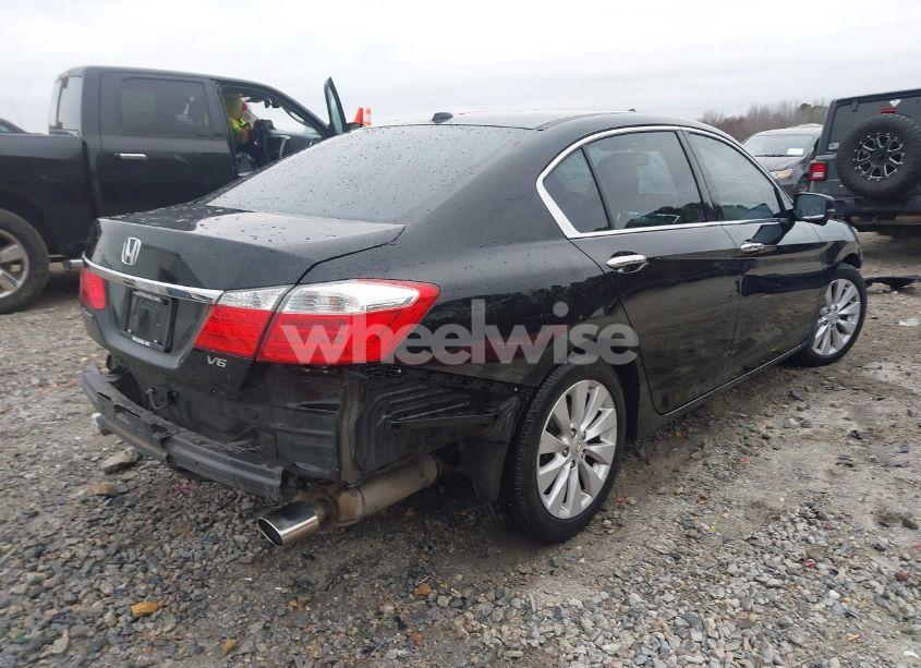 Photo 4 of 2015 Honda Accord EX-L V-6 (VIN 1HGCR3F88FA019904)