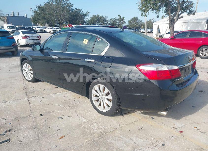 Photo 3 of 2015 Honda Accord EX-L V-6 (VIN 1HGCR3F88FA028280)