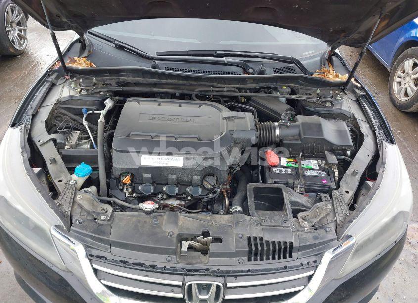 Photo 10 of 2015 Honda Accord EX-L V-6 (VIN 1HGCR3F88FA029090)