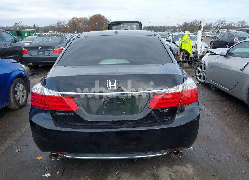 Photo 16 of 2015 Honda Accord EX-L V-6 (VIN 1HGCR3F88FA029090)
