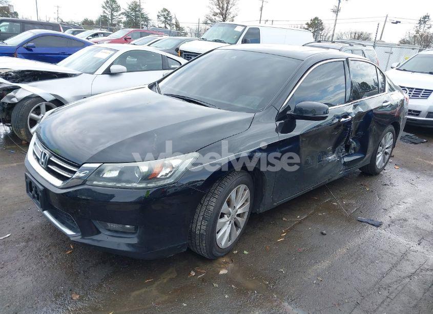 Photo 2 of 2015 Honda Accord EX-L V-6 (VIN 1HGCR3F88FA029090)