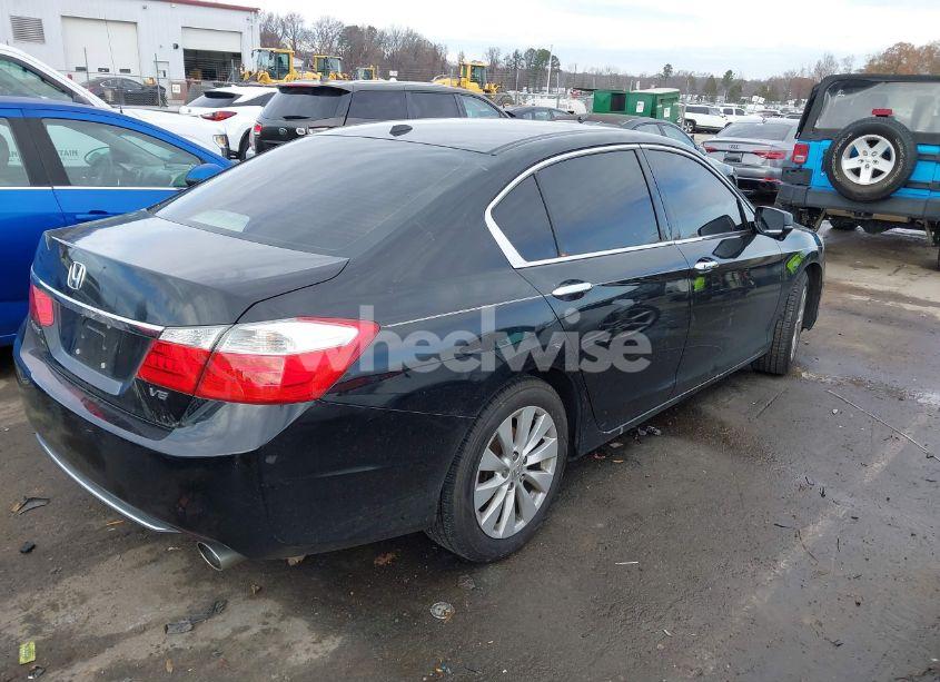 Photo 4 of 2015 Honda Accord EX-L V-6 (VIN 1HGCR3F88FA029090)