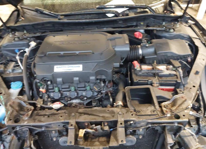 Photo 10 of 2015 Honda Accord EX-L V-6 (VIN 1HGCR3F88FA035326)