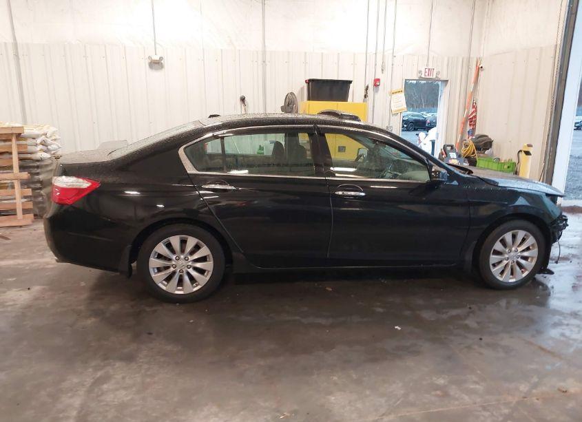 Photo 13 of 2015 Honda Accord EX-L V-6 (VIN 1HGCR3F88FA035326)