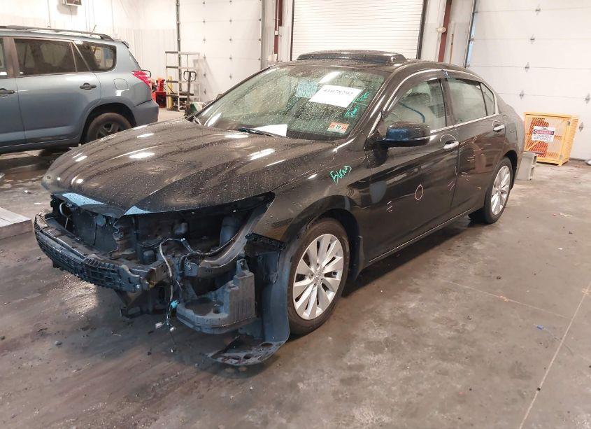 Photo 2 of 2015 Honda Accord EX-L V-6 (VIN 1HGCR3F88FA035326)