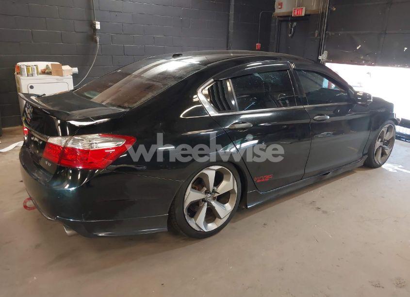 Photo 4 of 2015 Honda Accord EX-L V-6 (VIN 1HGCR3F88FA037030)