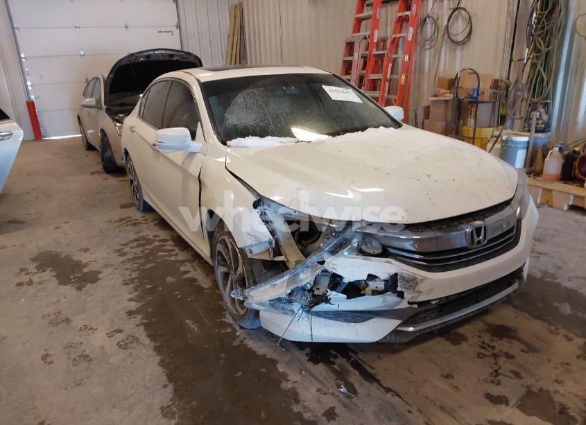 2016 Honda Accord EX-L V-6 (VIN 1HGCR3F88GA002621) main photo