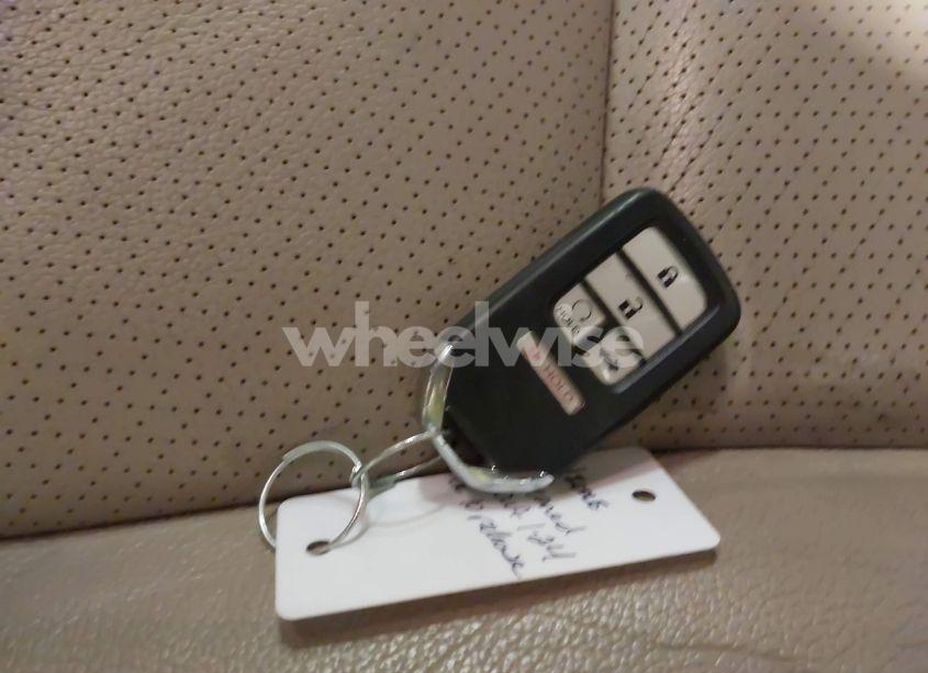 Photo 11 of 2016 Honda Accord EX-L V-6 (VIN 1HGCR3F88GA002621)