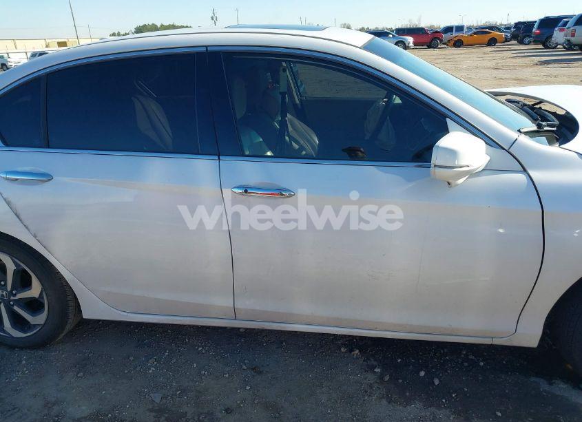 Photo 13 of 2016 Honda Accord EX-L V-6 (VIN 1HGCR3F88GA014851)