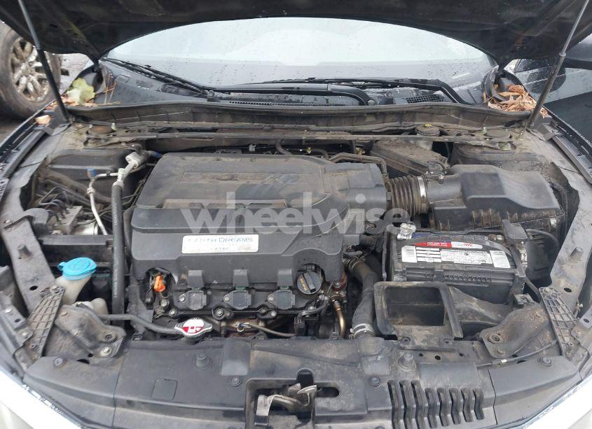 Photo 10 of 2017 Honda Accord EX-L V6 (VIN 1HGCR3F88HA018075)