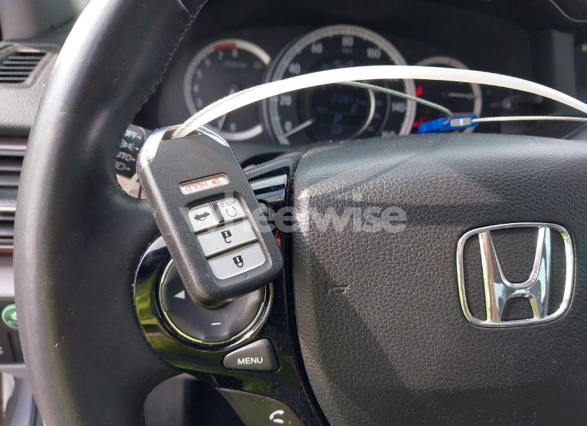 Photo 11 of 2017 Honda Accord EX-L V6 (VIN 1HGCR3F88HA031943)