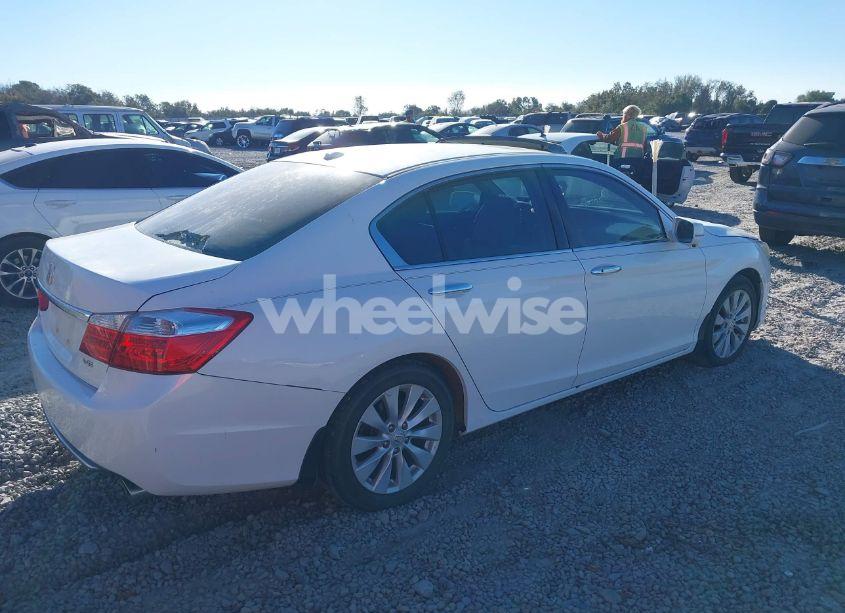 Photo 4 of 2013 Honda Accord EX-L V-6 (VIN 1HGCR3F89DA011615)